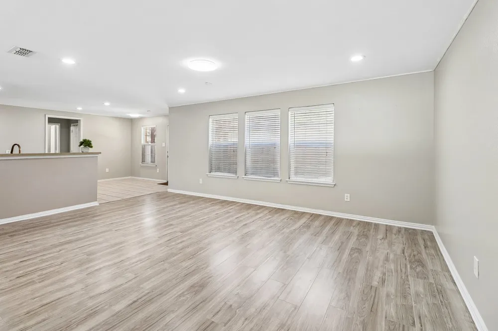 503 Angela Lane Euless, TX 76039