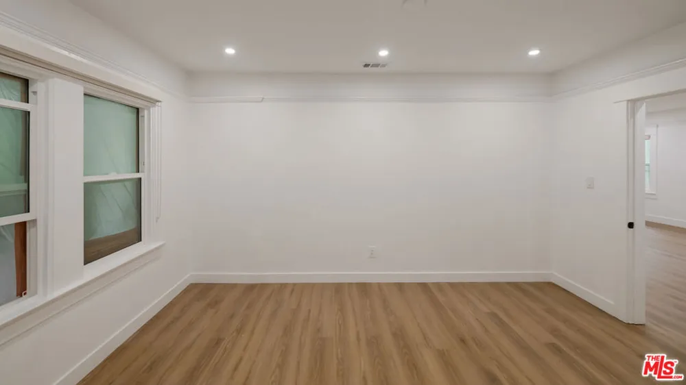 5729 Carlton Way #3/4 Los Angeles, CA 90028