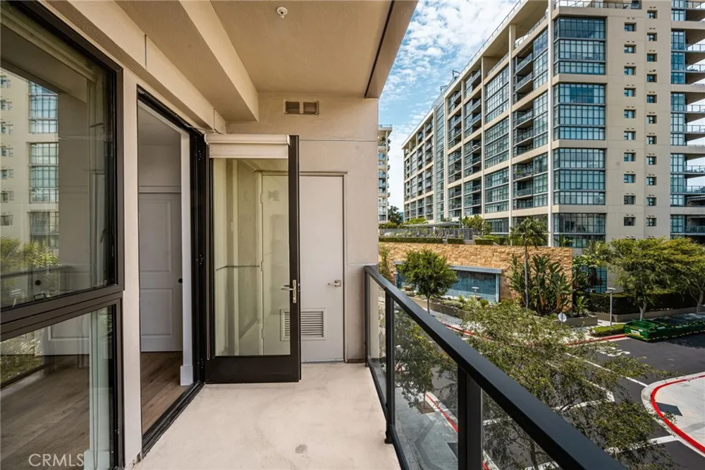 402 Rockefeller #315 Irvine, CA 92612
