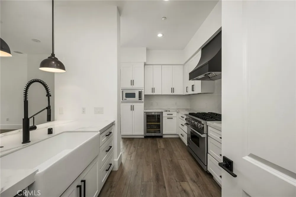 402 Rockefeller #315 Irvine, CA 92612
