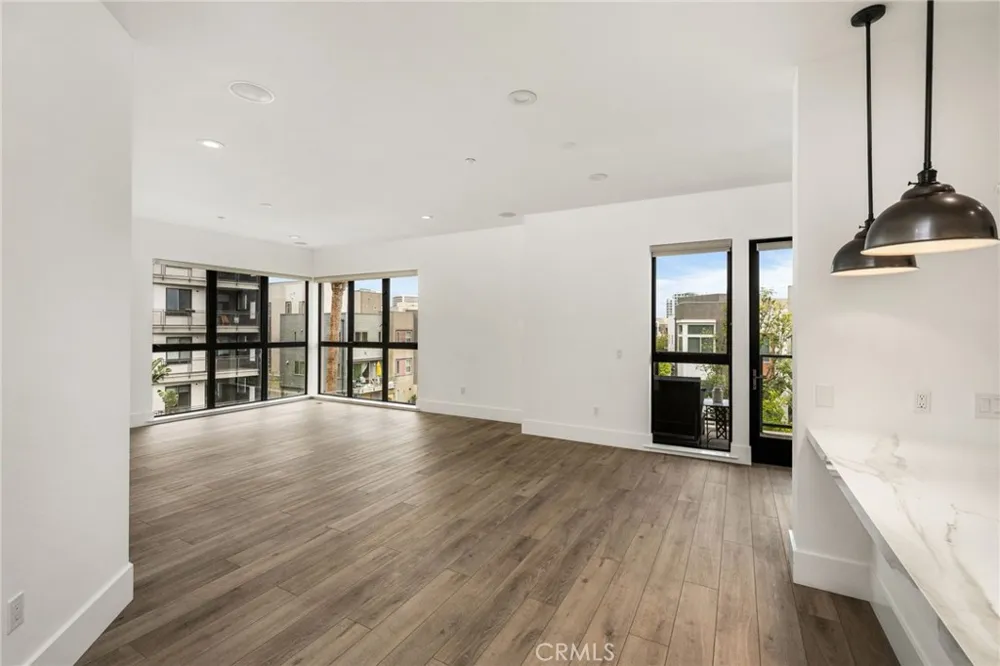 402 Rockefeller #315 Irvine, CA 92612