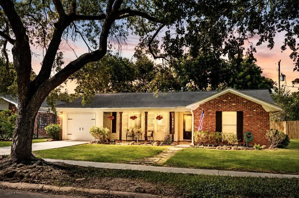 5314 Stillbrooke Drive Houston, TX 77096