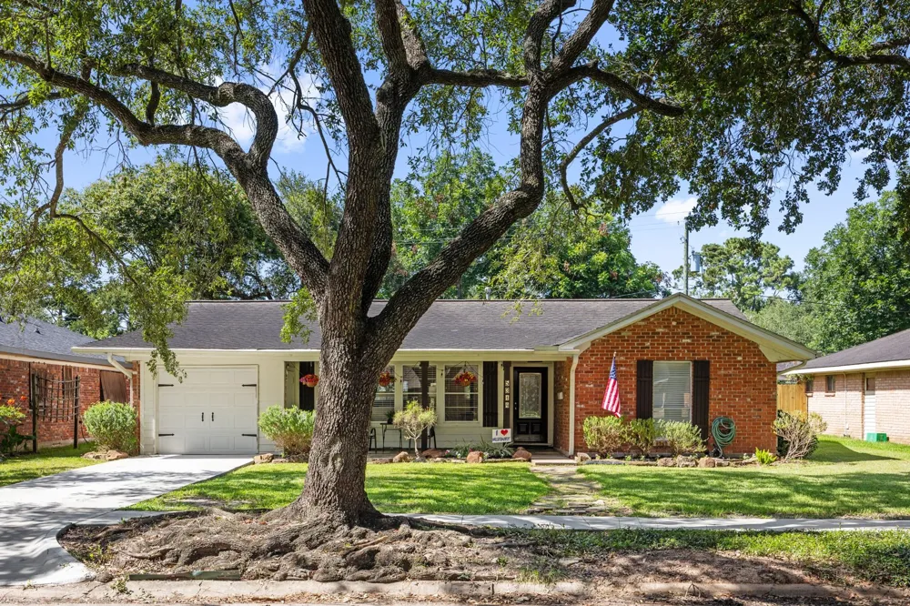 5314 Stillbrooke Drive Houston, TX 77096