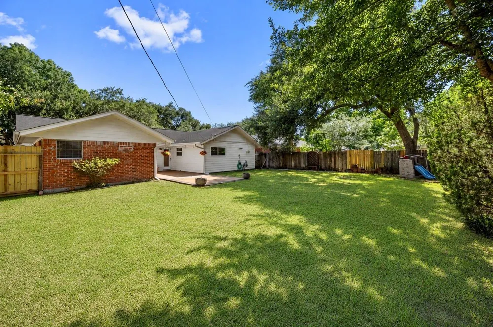 5314 Stillbrooke Drive Houston, TX 77096
