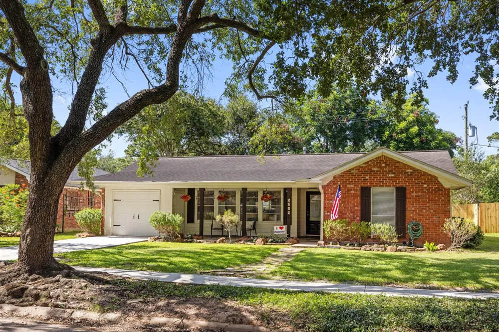 5314 Stillbrooke Drive Houston, TX 77096