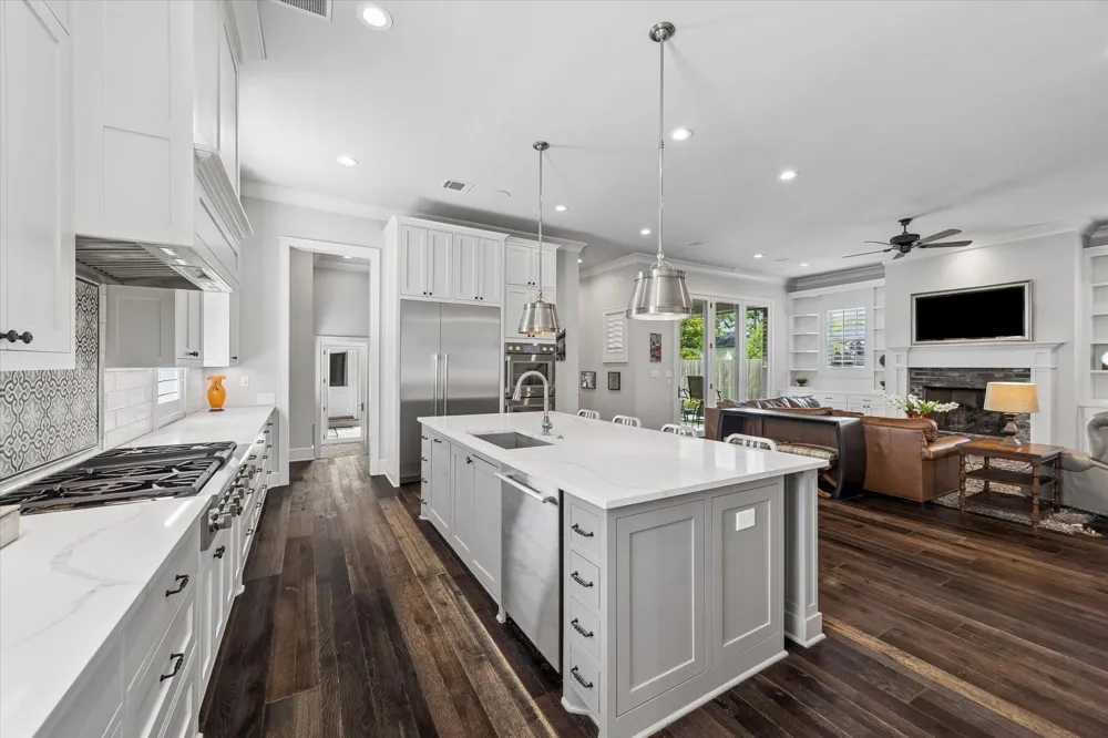 236 W 32nd Street Houston, TX 77018