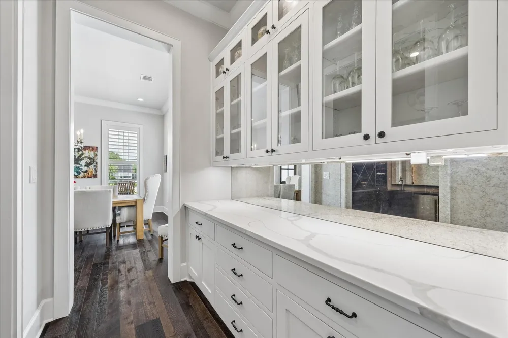 236 W 32nd Street Houston, TX 77018