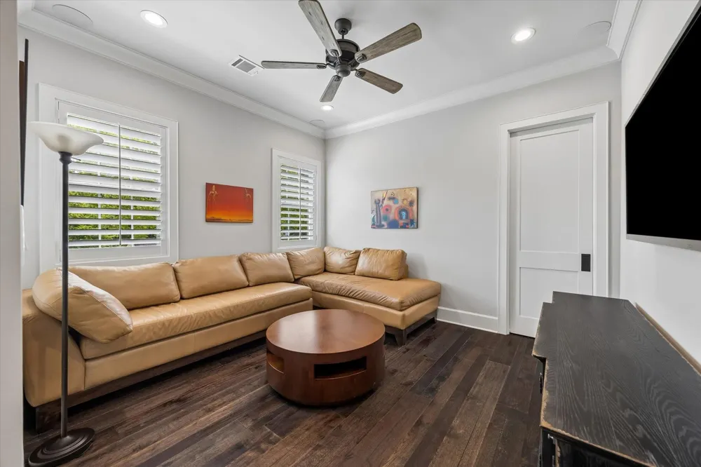 236 W 32nd Street Houston, TX 77018