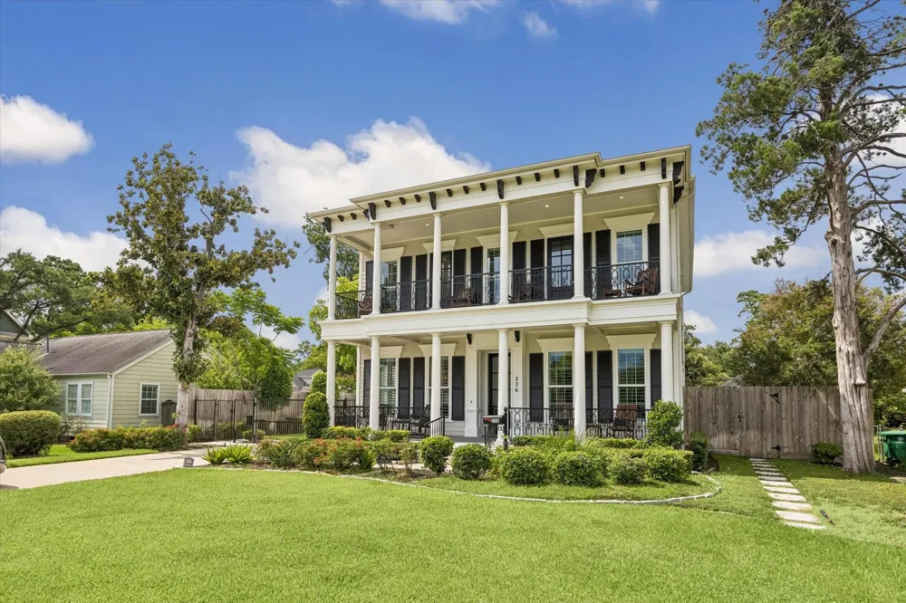 236 W 32nd Street Houston, TX 77018