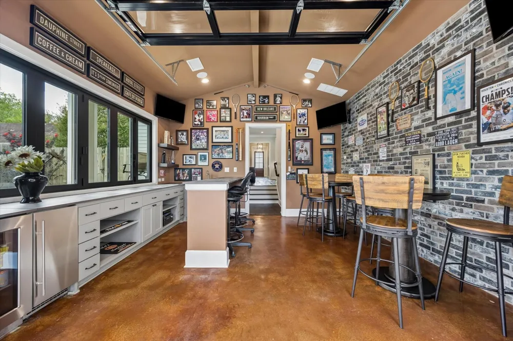 236 W 32nd Street Houston, TX 77018