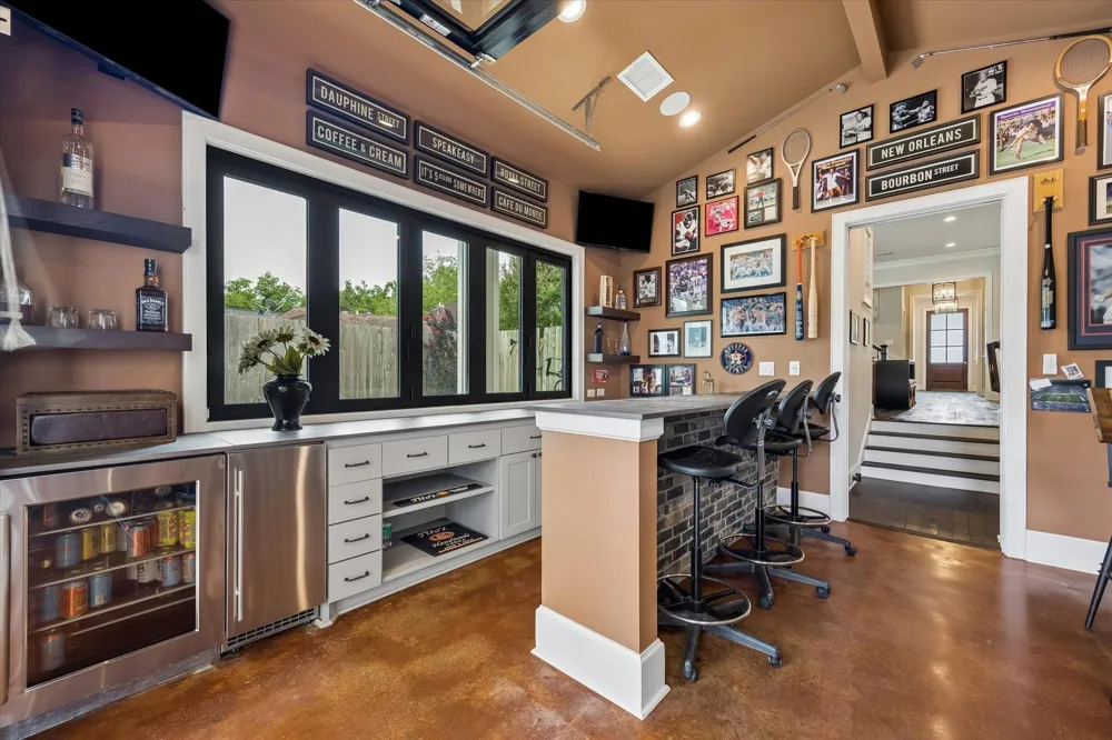 236 W 32nd Street Houston, TX 77018
