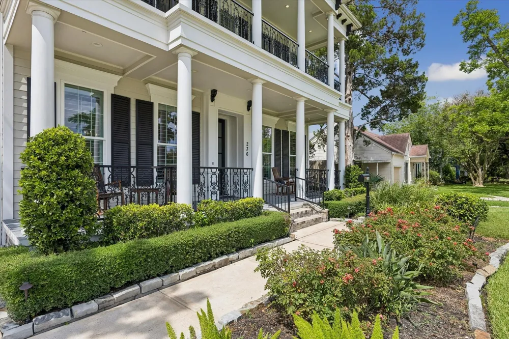 236 W 32nd Street Houston, TX 77018