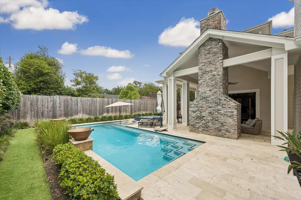236 W 32nd Street Houston, TX 77018