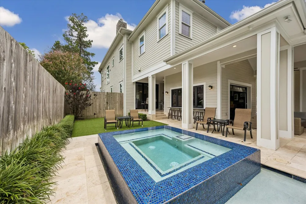 236 W 32nd Street Houston, TX 77018