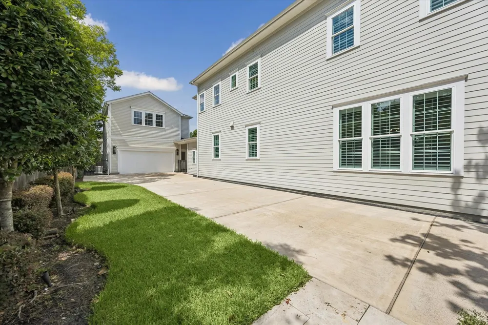 236 W 32nd Street Houston, TX 77018