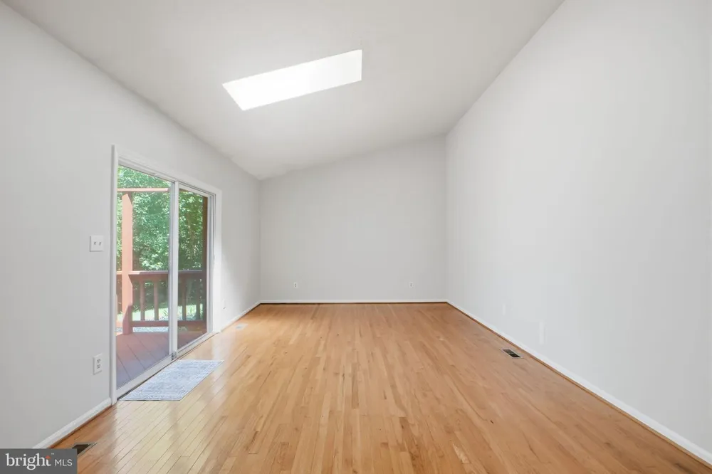 6090 RIVER FOREST DRIVE Manassas, VA 20112