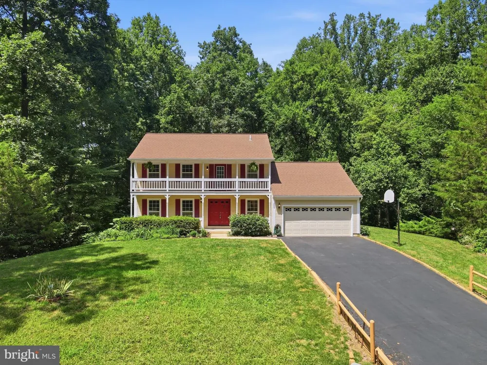 6090 RIVER FOREST DRIVE Manassas, VA 20112