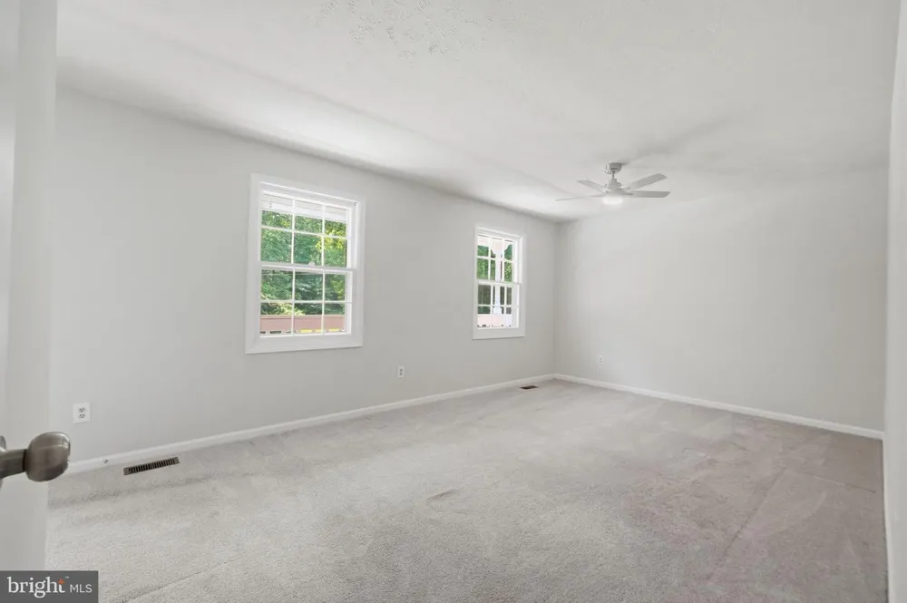 6090 RIVER FOREST DRIVE Manassas, VA 20112