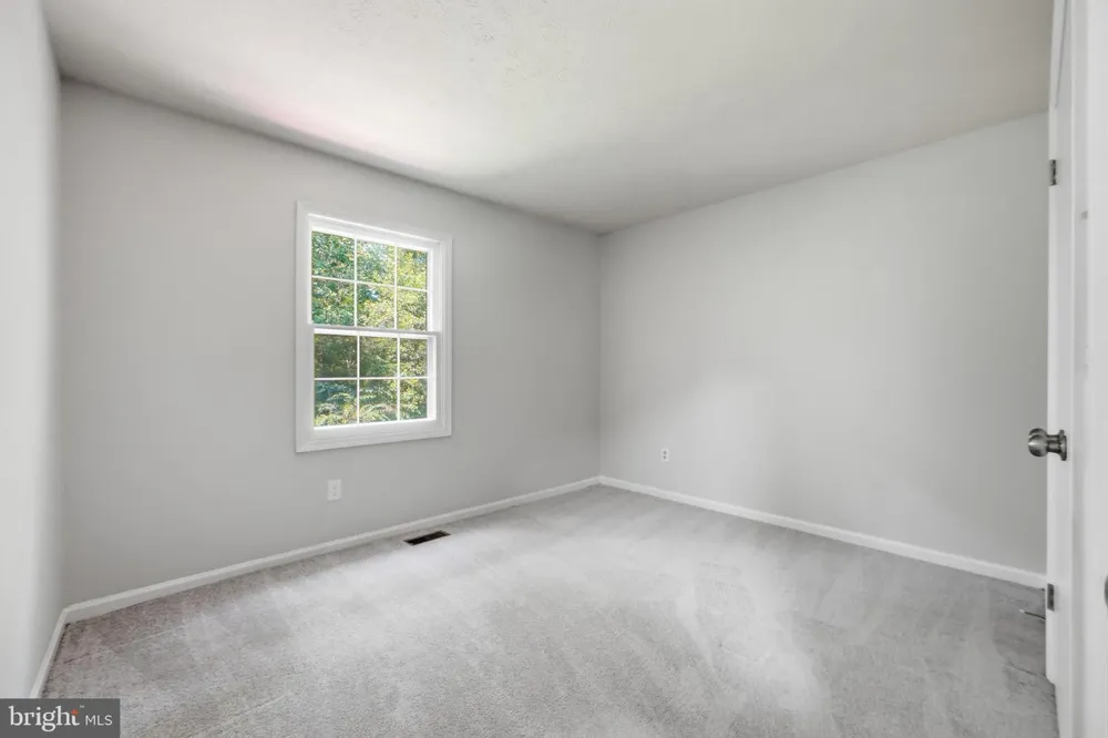 6090 RIVER FOREST DRIVE Manassas, VA 20112