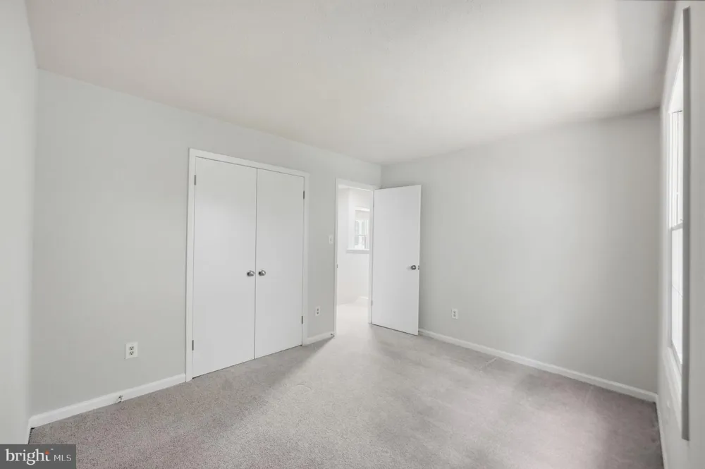 6090 RIVER FOREST DRIVE Manassas, VA 20112