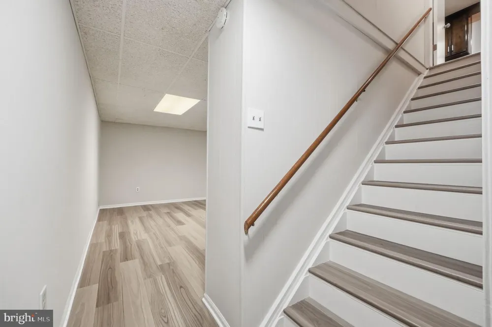 6090 RIVER FOREST DRIVE Manassas, VA 20112