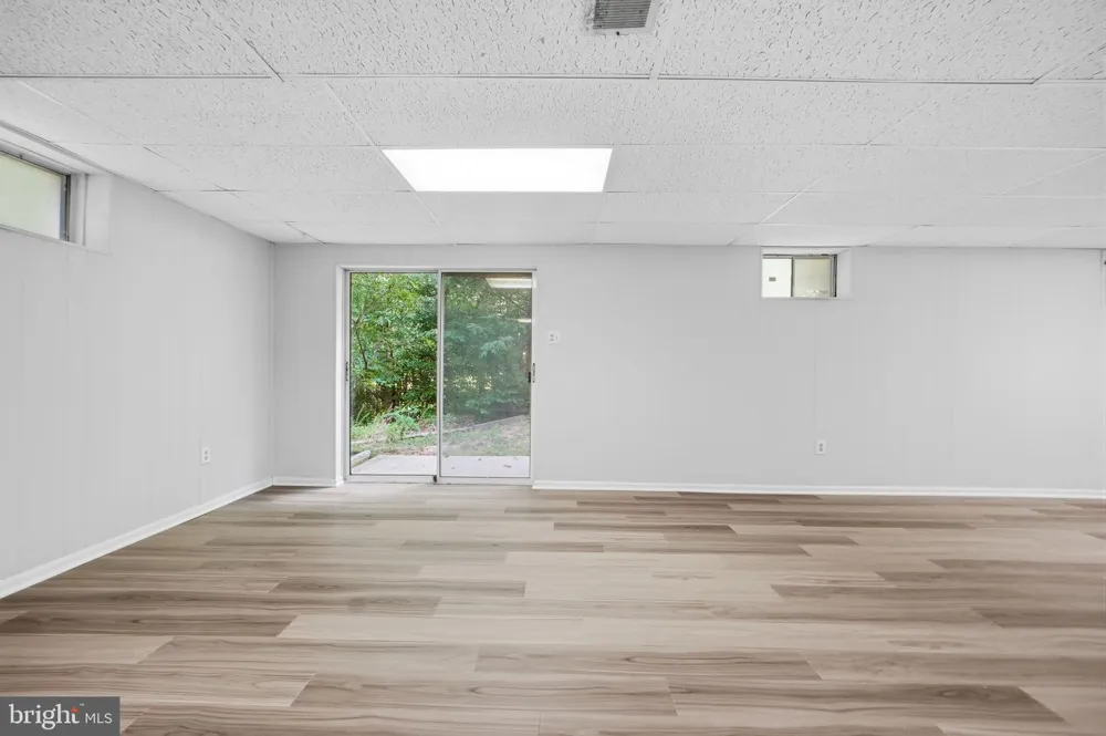 6090 RIVER FOREST DRIVE Manassas, VA 20112