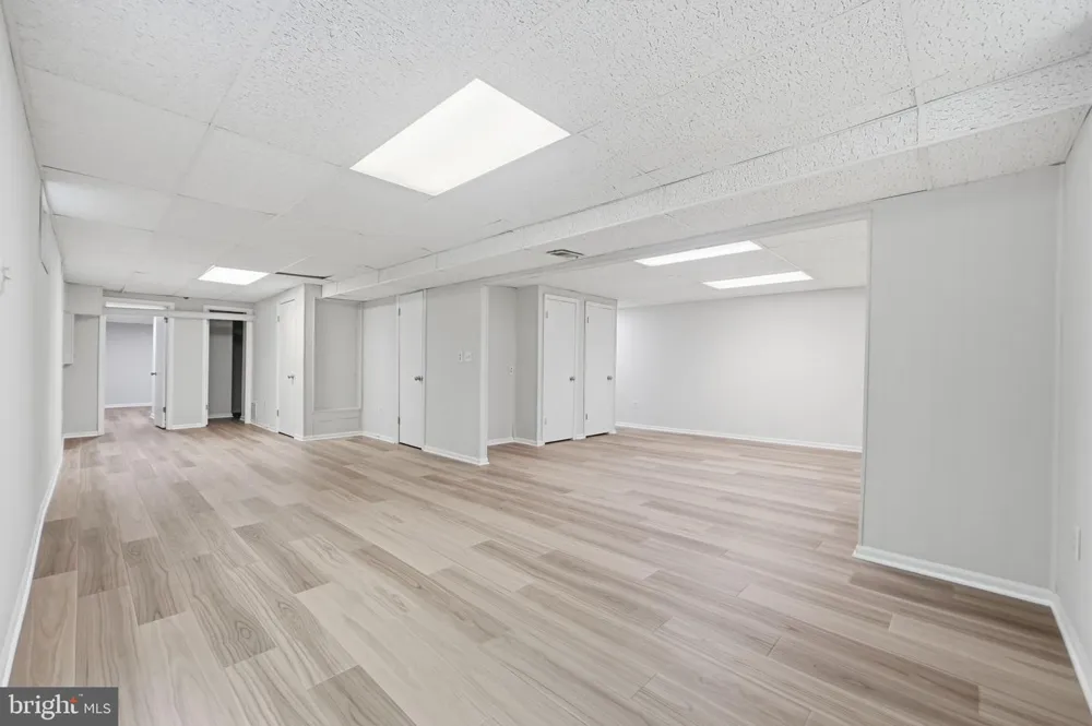 6090 RIVER FOREST DRIVE Manassas, VA 20112