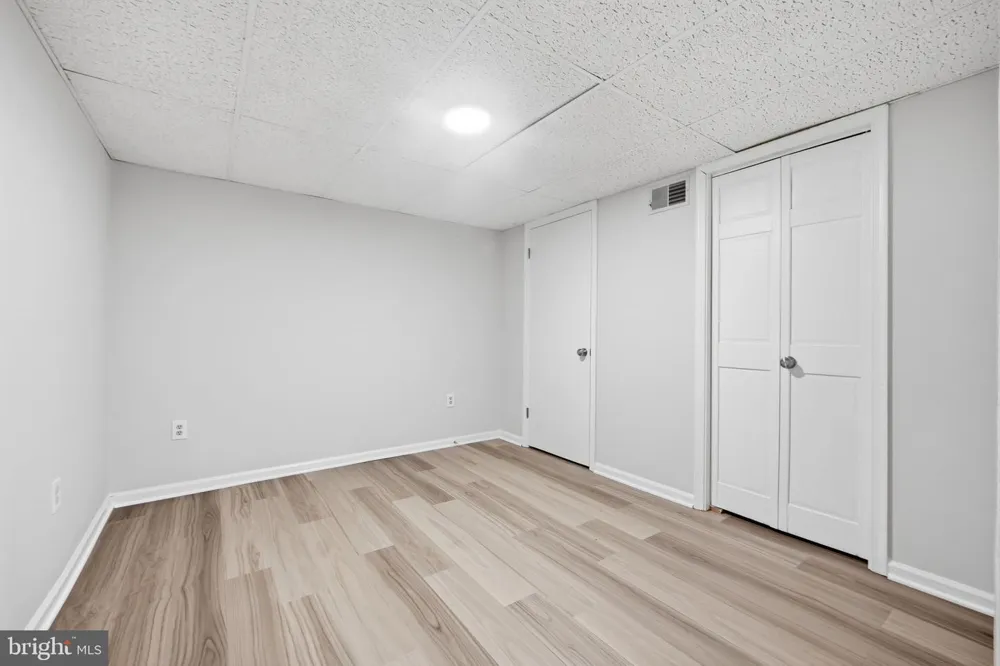 6090 RIVER FOREST DRIVE Manassas, VA 20112