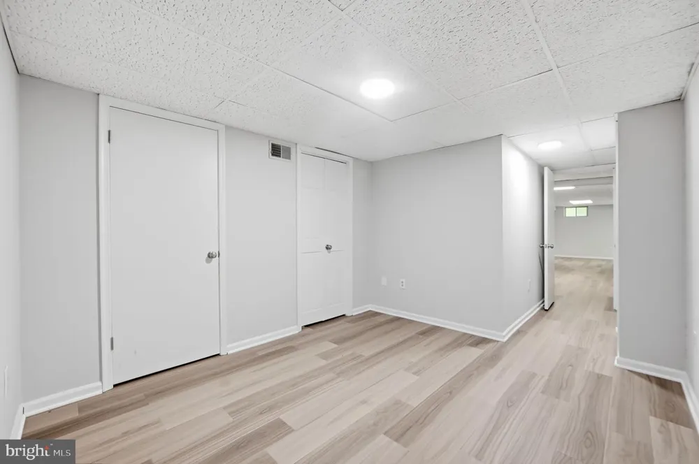 6090 RIVER FOREST DRIVE Manassas, VA 20112
