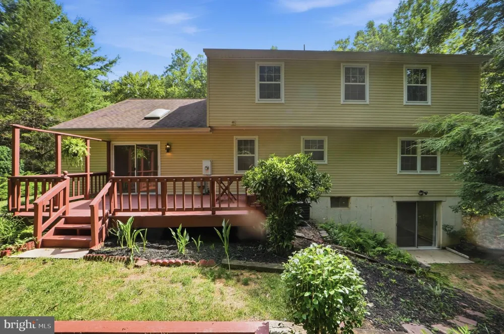 6090 RIVER FOREST DRIVE Manassas, VA 20112