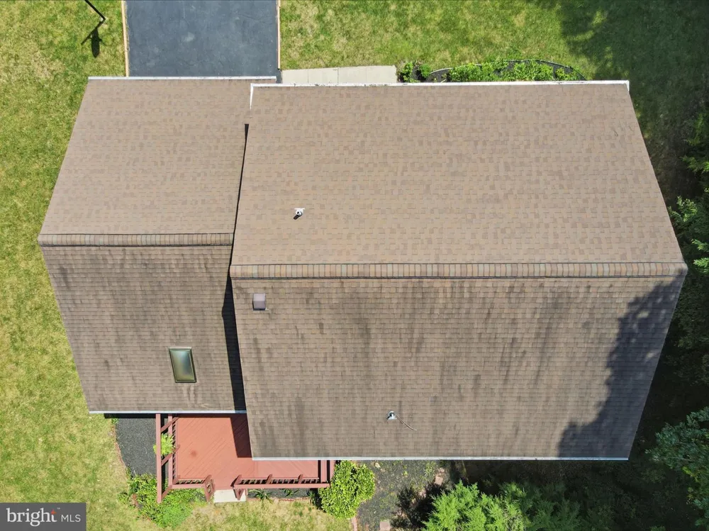 6090 RIVER FOREST DRIVE Manassas, VA 20112
