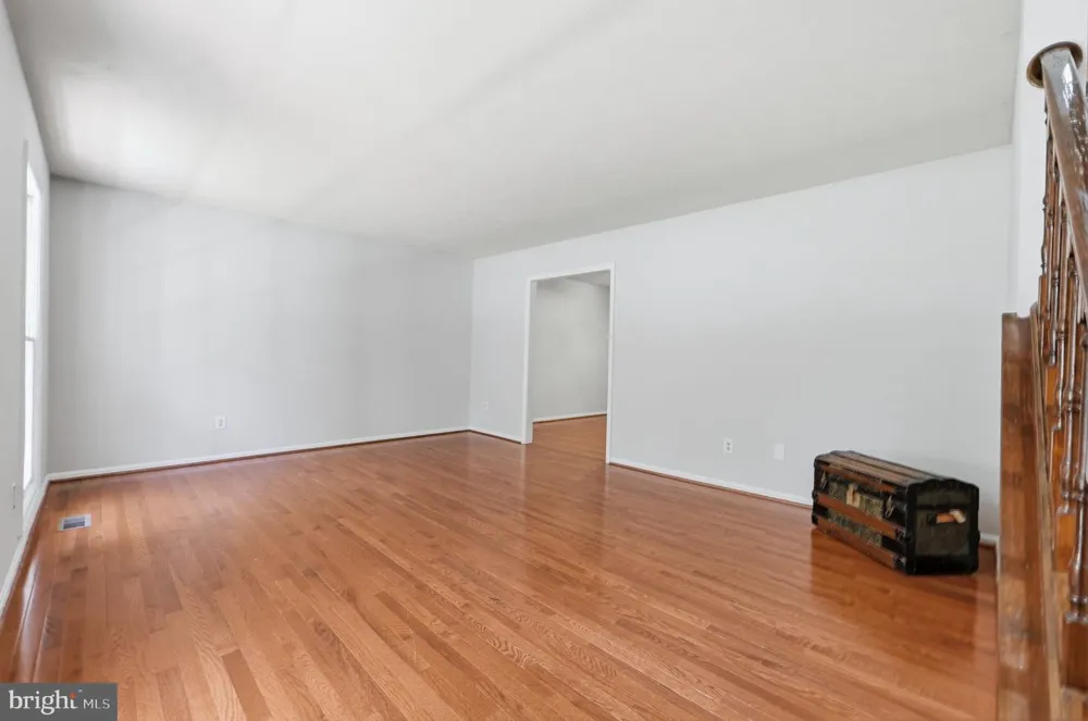 6090 RIVER FOREST DRIVE Manassas, VA 20112