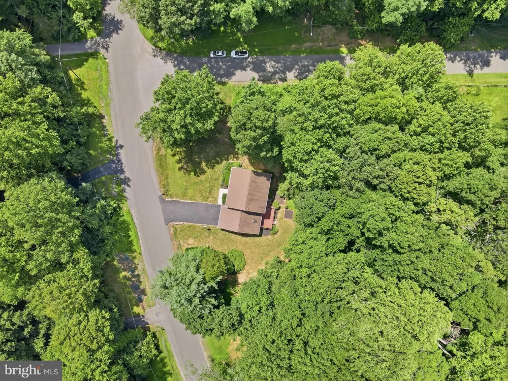 6090 RIVER FOREST DRIVE Manassas, VA 20112