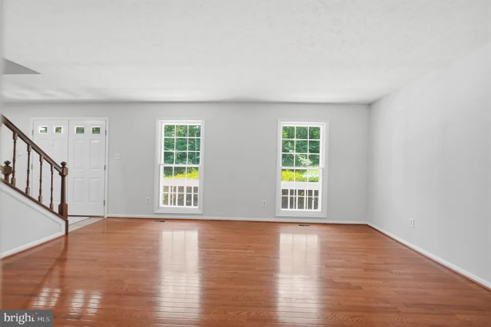 6090 RIVER FOREST DRIVE Manassas, VA 20112