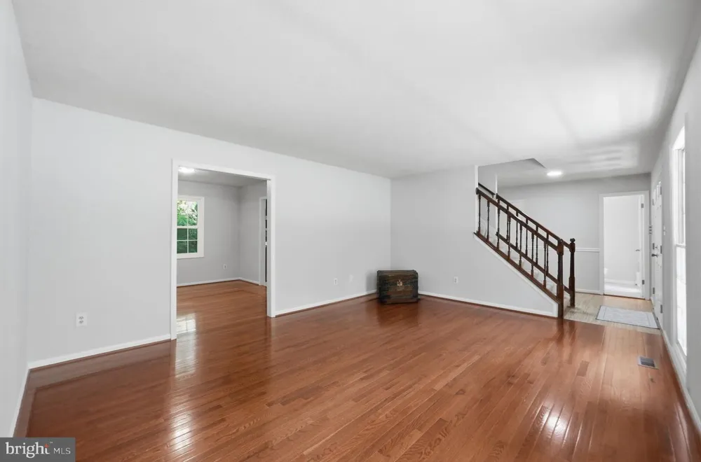 6090 RIVER FOREST DRIVE Manassas, VA 20112
