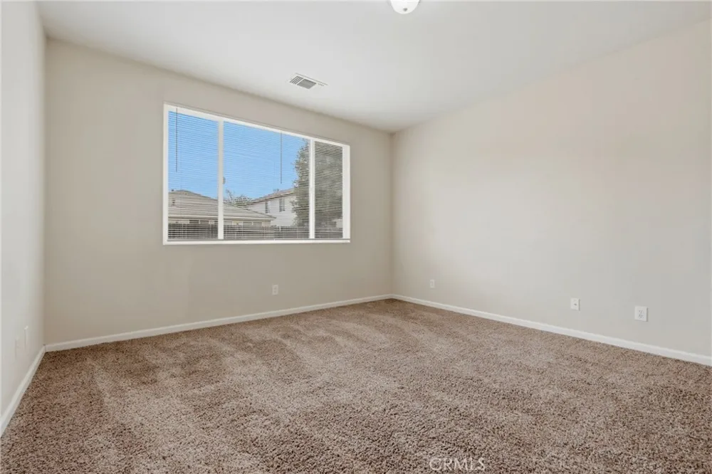 3042 W Delta Visalia, CA 93291