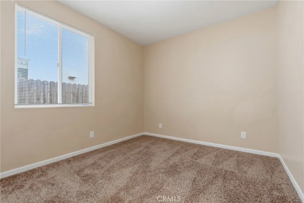 3042 W Delta Visalia, CA 93291