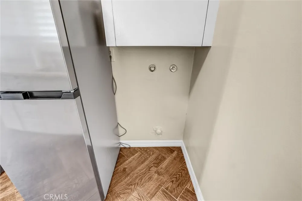 6707 Cleon Avenue North Hollywood, CA 91606