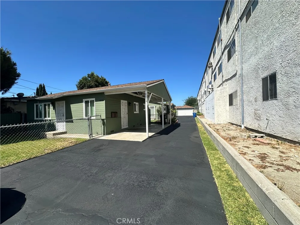 6707 Cleon Avenue North Hollywood, CA 91606