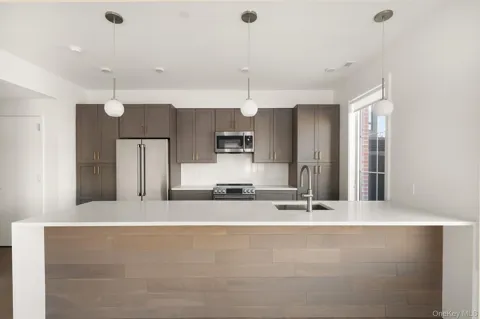 7 S Highland Avenue #301