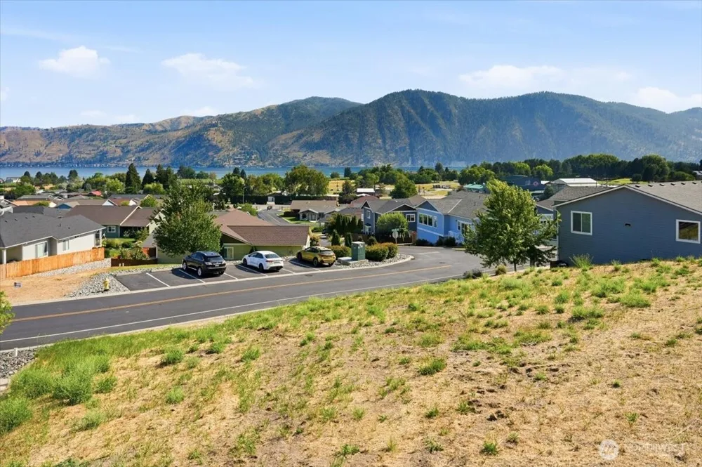 515 Village Drive Manson, WA 98831