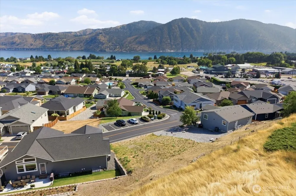515 Village Drive Manson, WA 98831