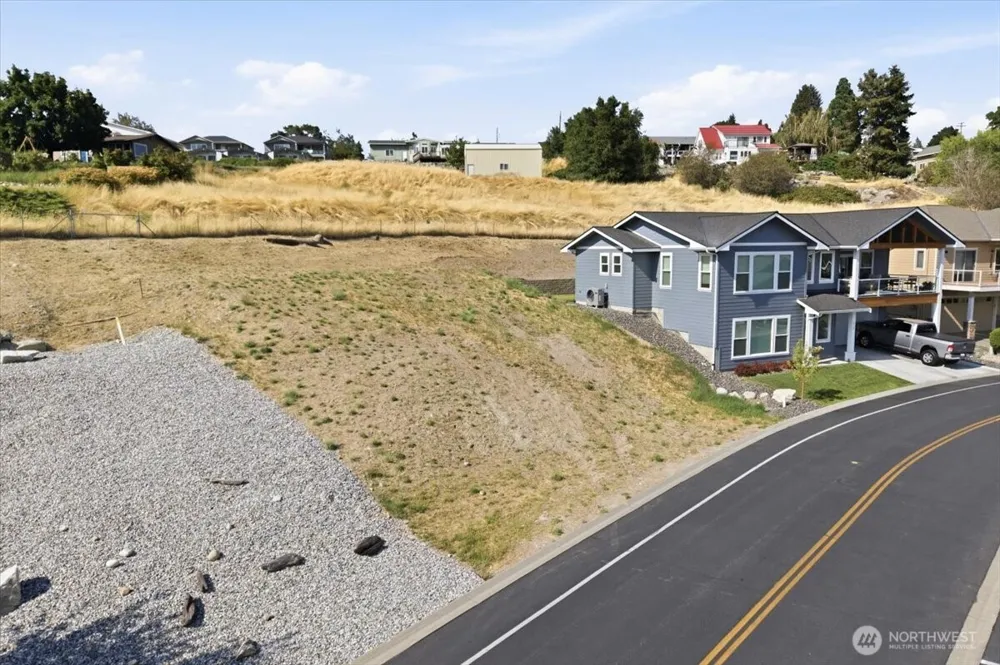 515 Village Drive Manson, WA 98831