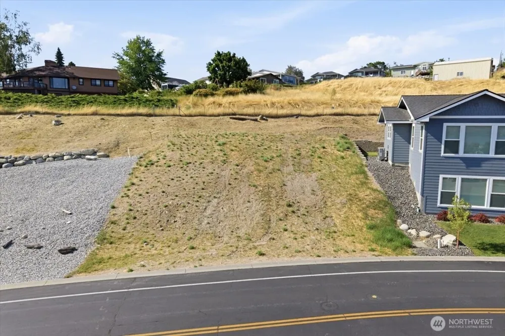 515 Village Drive Manson, WA 98831