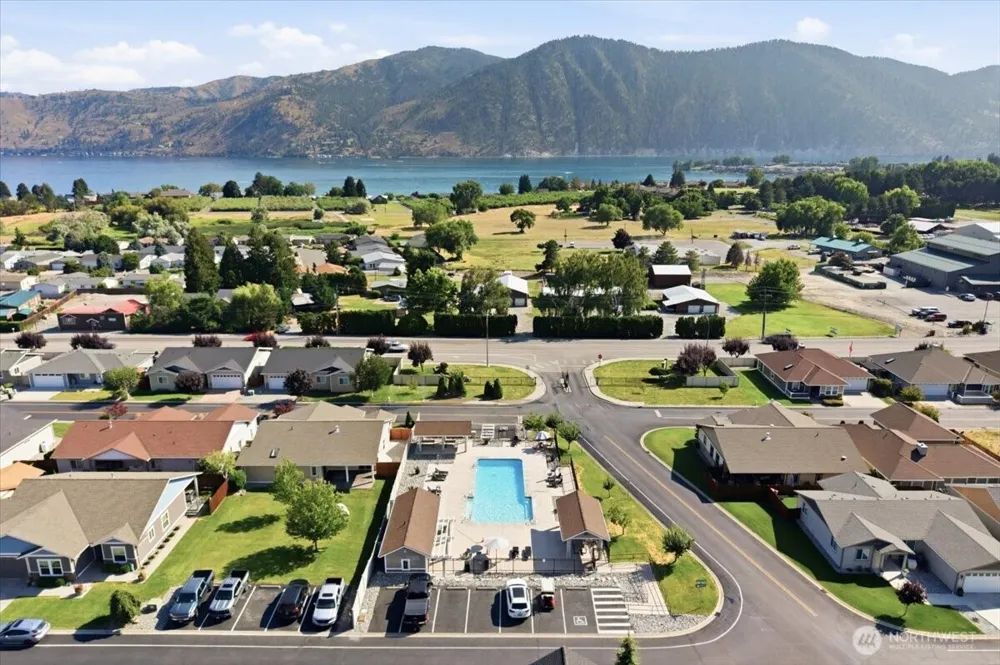 515 Village Drive Manson, WA 98831