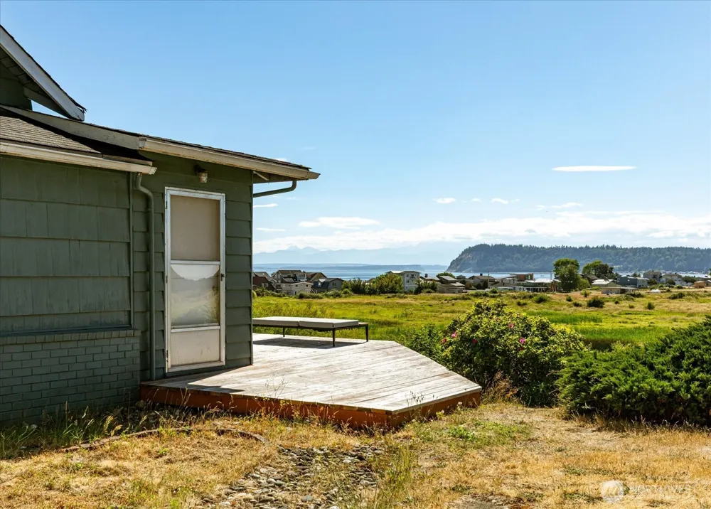 6054 Snapdragon Lane Clinton, WA 98236