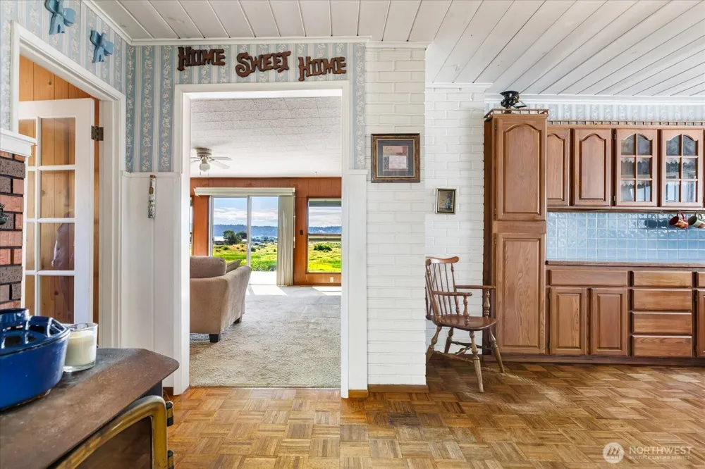 6054 Snapdragon Lane Clinton, WA 98236