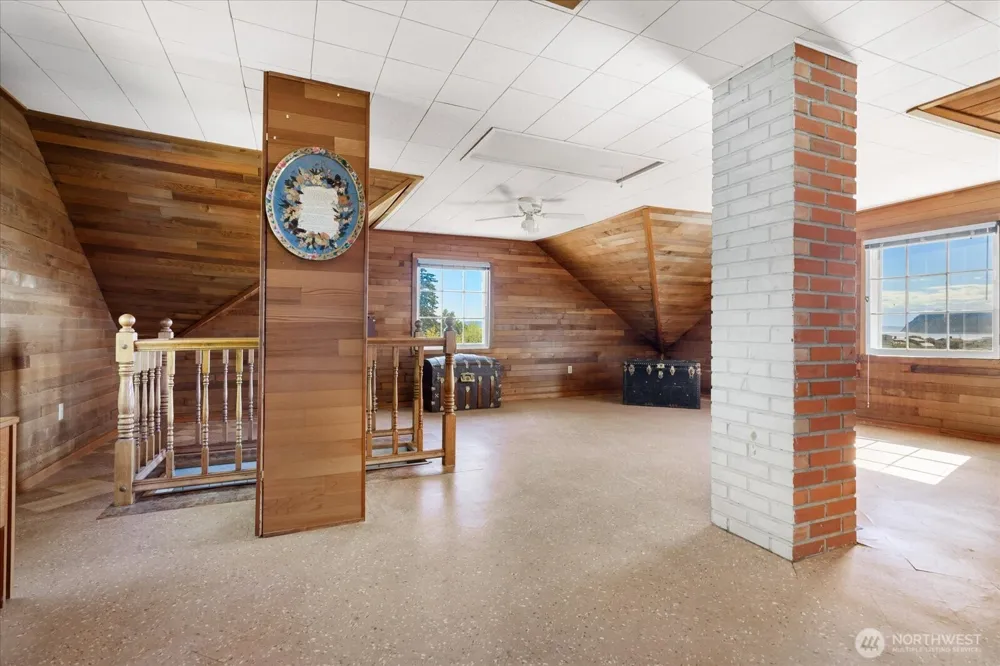 6054 Snapdragon Lane Clinton, WA 98236