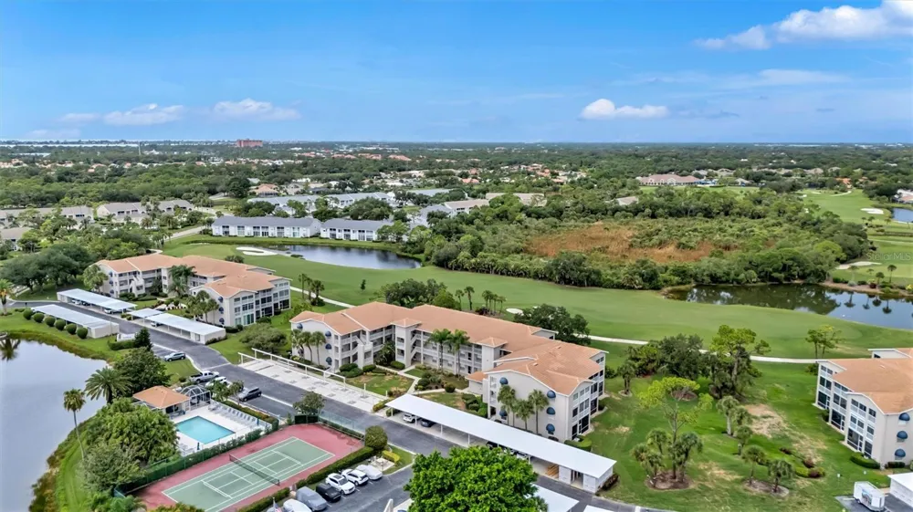 9620 CLUB SOUTH CIRCLE #5107 Sarasota, FL 34238