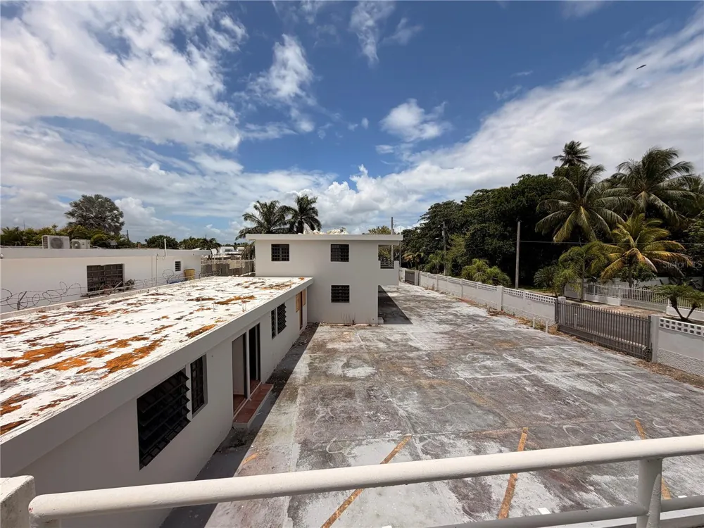 Calle E E #190 Dorado, PR 00646